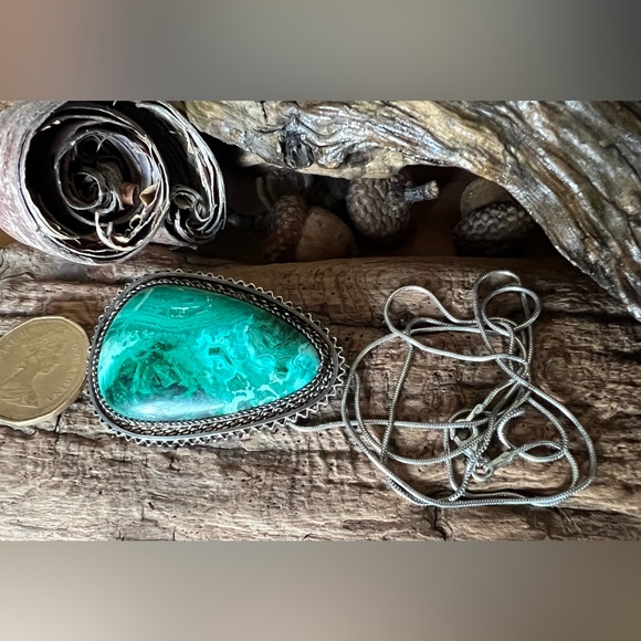 🔥Host Pick🔥Large Israel Eilat Stone Pendant Necklace Sterling Green Turquoise 2” - Picture 3 of 12